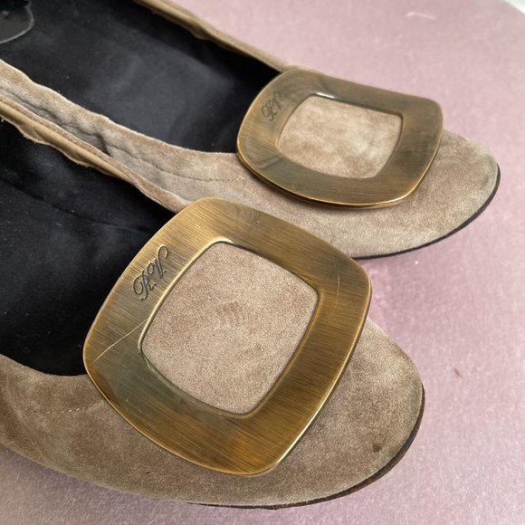 ROGER VIVIER SUEDE FLATS - Picture 2 of 6